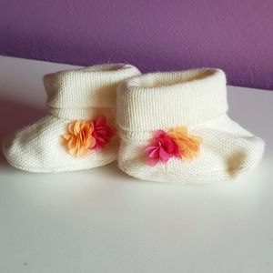 NWOT baby booties